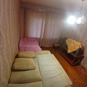 Братиславська вул., 4