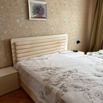 Василя Порика просп., 7-Б