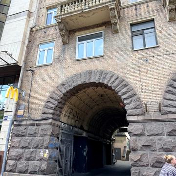 Велика Васильківська вул. (Червоноармійська), 20