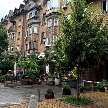 Микільсько-Ботанічна вул., 7/9