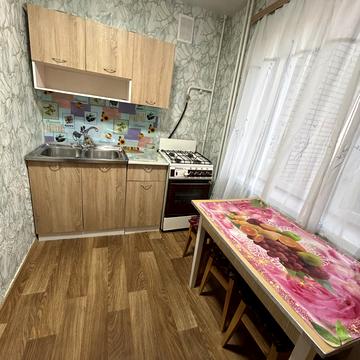 Михайла Лушпи просп. (Космонавтів), 42