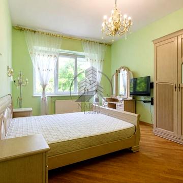 Михайла Драгоманова вул., 56
