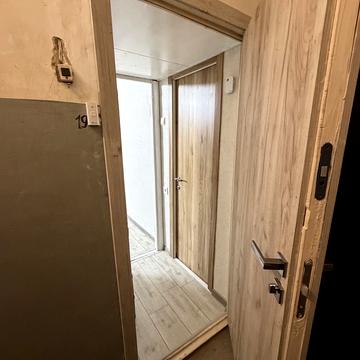 Миколи Соловцова вул., 6