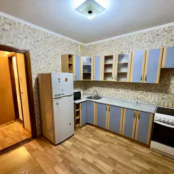Драгоманова вул., 8