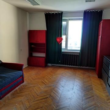 Старонаводницька вул., 8