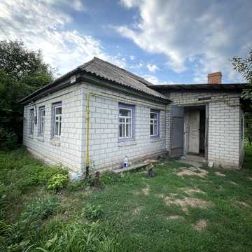 Гвардійский, 10