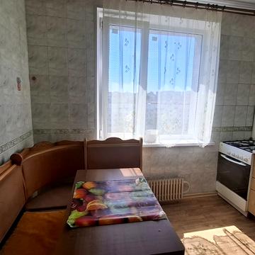 Академіка Павлова вул., 132