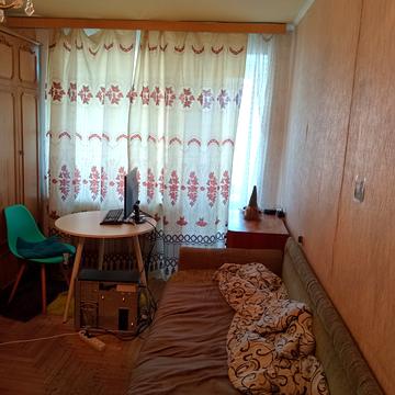 Братів Дужих вул. (Володимира Комарова), 2