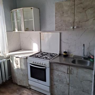 Героїв Крут вул. (Валентини Терешкової), 44