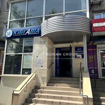 Камянецька вул., 82