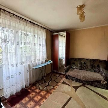 Центральна, 5