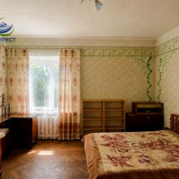 Яровиця вул., 4