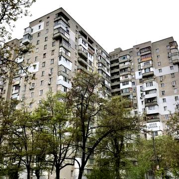 Владислава Бувалкіна вул. (Бочарова Генерала), 13