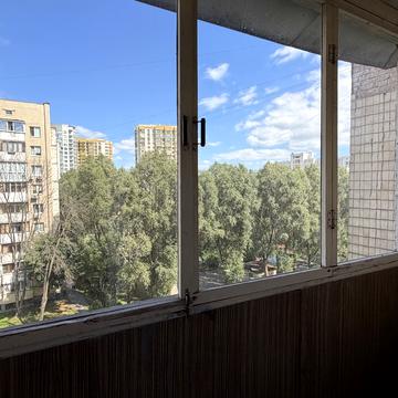 Деміївська вул., 39