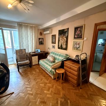 Русанівська набережна вул., 8/1