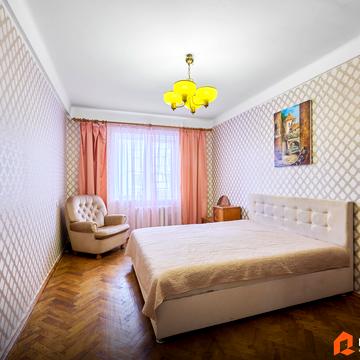 Березняківська вул., 14