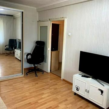 Богатирська вул., 10