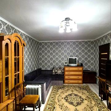 Коломийська вул., 8