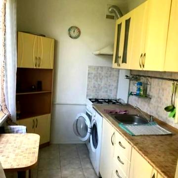 Велика Васильківська вул. (Червоноармійська), 112