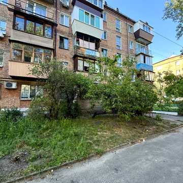 Вінстона Черчилля вул. (Червоноткацька), 20