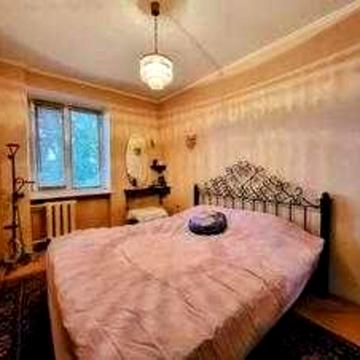 Зодчих вул., 70