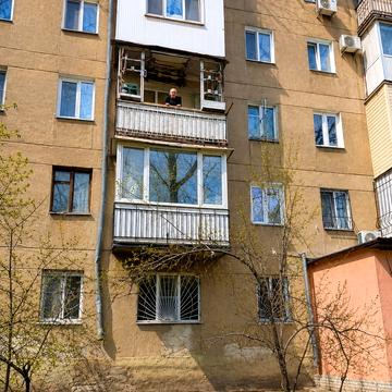Івана та Юрія Лип вул. (Гайдара), 42/44