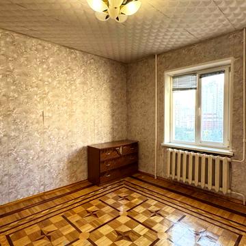 Срібнокільська вул., 8