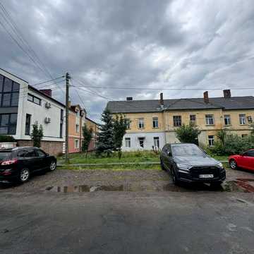 Воїнів УПА вул., 24