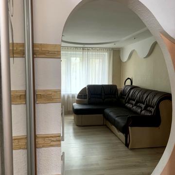 Камянська вул., 30
