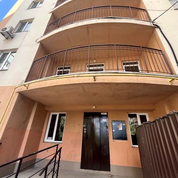 Торгова вул., 11