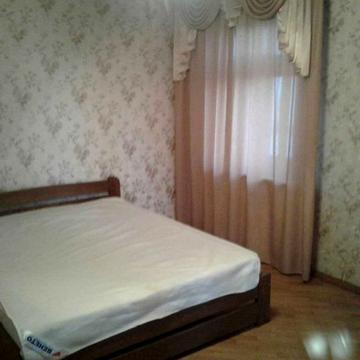 Небесної Сотні просп. (Маршала Жукова), 87а
