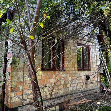 Землебудівельна вул., 52