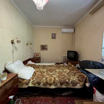 Інститутська вул., 20/2