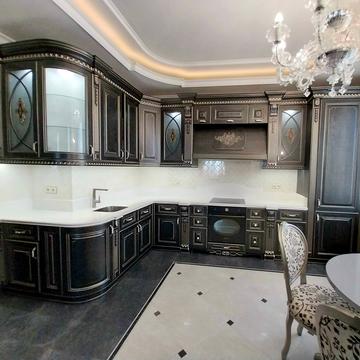 Дмитрівська вул., 82