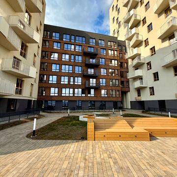 Василя Щурата вул., (Будинок 1)