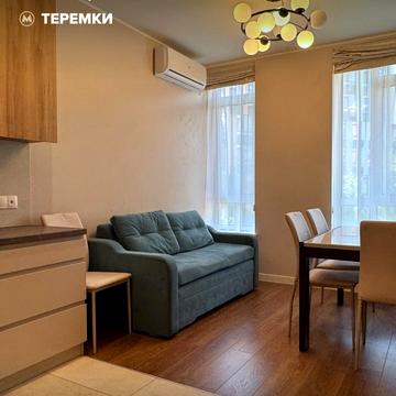 Тадея Рильського бульв., 3
