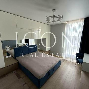Салютна вул., (Будинок 02301-02303)