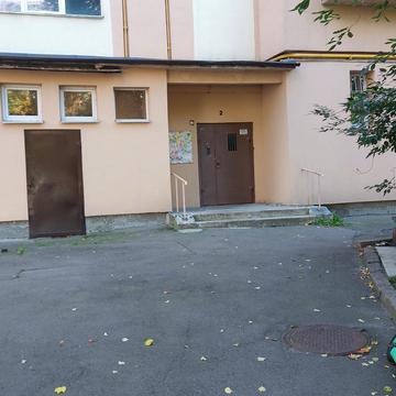 Велика Васильківська вул. (Червоноармійська), 136