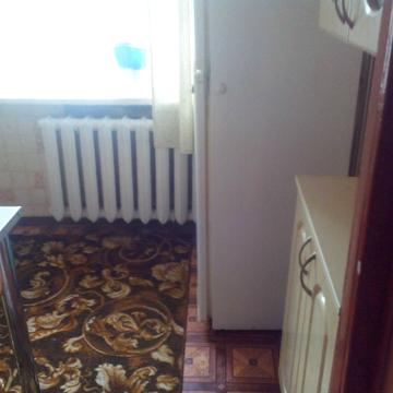 Братиславська вул., 24