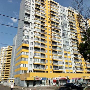 Михайлівська вул., (Будинок 1)