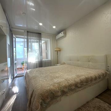 Євгена Танцюри вул. (Генерала Петрова), 50