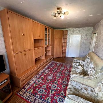 Героїв просп., 9