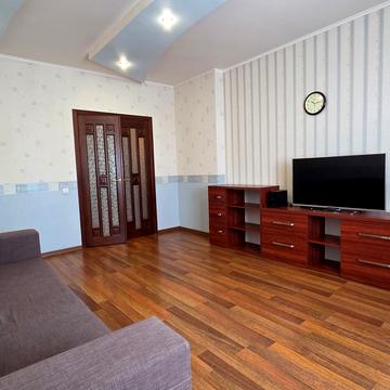 Леся Курбаса просп., 7-А
