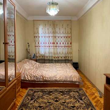 Кам'яногірська вул., 16
