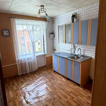 Івана Нечуя-Левицького вул., 24