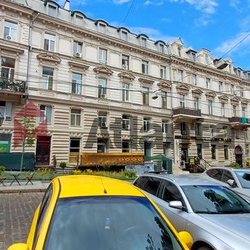 Дерибасівська вул., 10