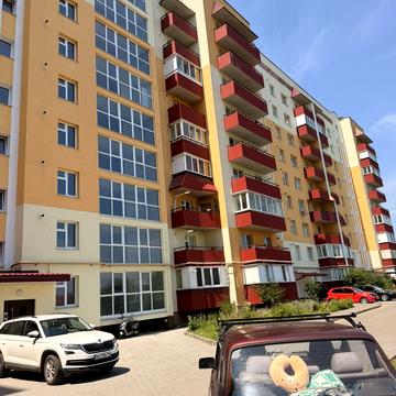 Героя України Дмитра Крамара вул., (Будинок)