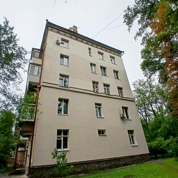 Василя Чумака вул., 13