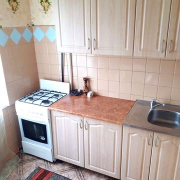 Мілютенка вул., 23