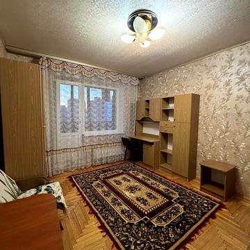 Анни Ахматової вул., 15